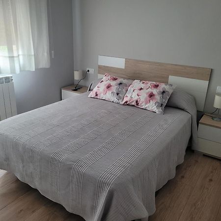 Casa Julio, Bonita Casa Comoda Y Espaciosa, Totalmente Reformada Con Terraza Y Jardin Privado Riezu Екстериор снимка