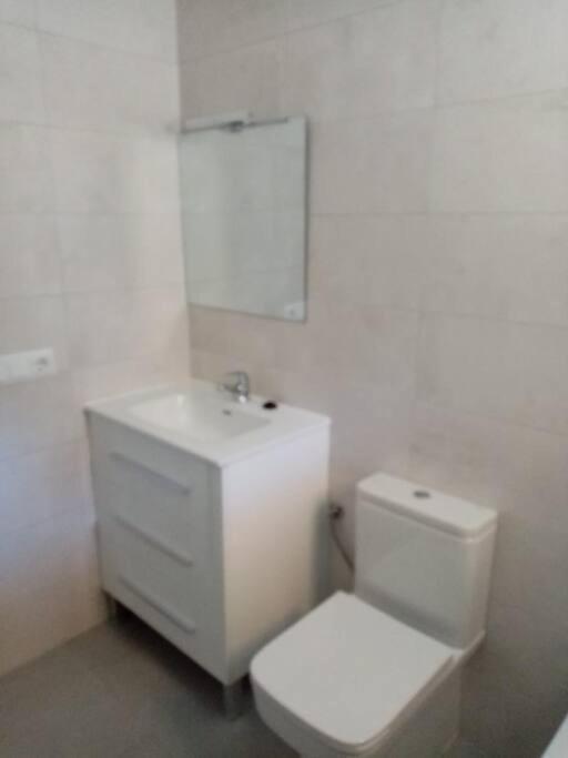 Casa Julio, Bonita Casa Comoda Y Espaciosa, Totalmente Reformada Con Terraza Y Jardin Privado Riezu Екстериор снимка