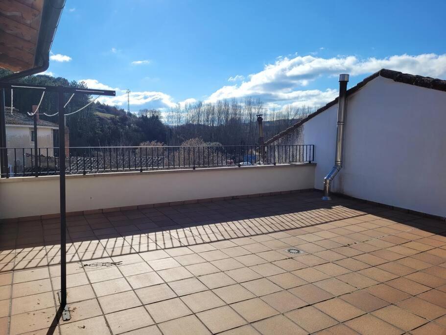 Casa Julio, Bonita Casa Comoda Y Espaciosa, Totalmente Reformada Con Terraza Y Jardin Privado Riezu Екстериор снимка