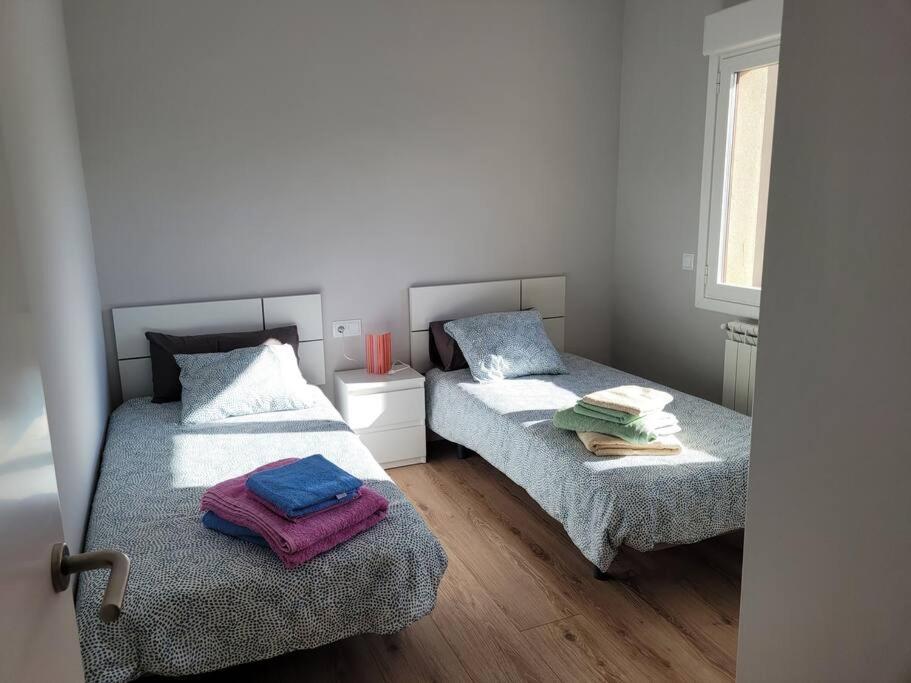 Casa Julio, Bonita Casa Comoda Y Espaciosa, Totalmente Reformada Con Terraza Y Jardin Privado Riezu Екстериор снимка