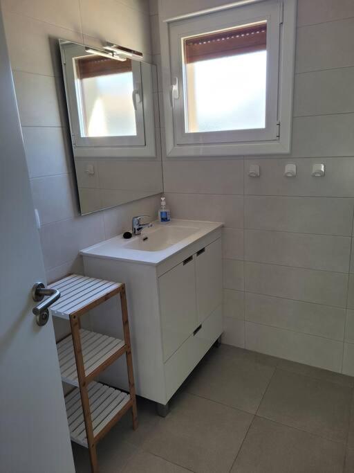 Casa Julio, Bonita Casa Comoda Y Espaciosa, Totalmente Reformada Con Terraza Y Jardin Privado Riezu Екстериор снимка
